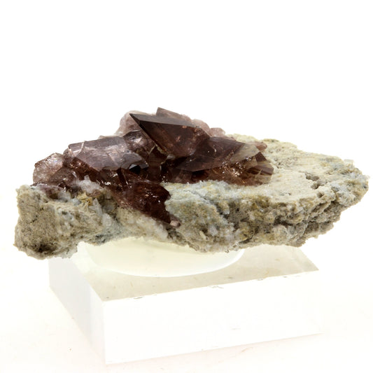 Axinite. 43.5 carats. Bourg d'Oisans, Isère, France