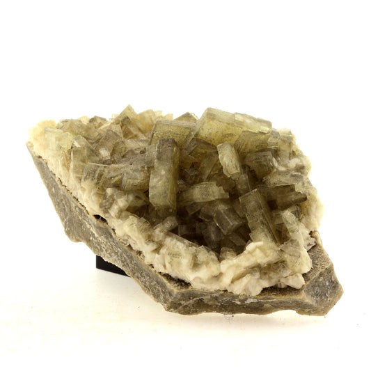 Baryte. 307.2 carats. Igornay, Saône-et-Loire, France