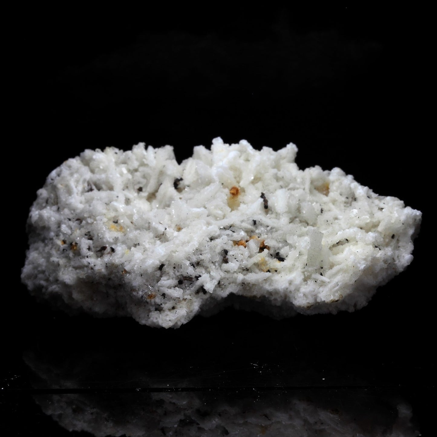 Baryte à âme. 265.3 carats. Les Vieux Travaux, Les Malines, France