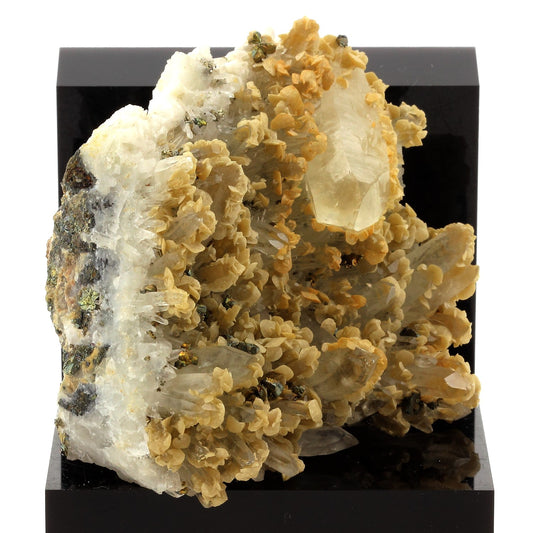 Quartz + Siderite + Chalcopyrite. 1985.0 carats. Pasto Bueno, Áncash, Perou