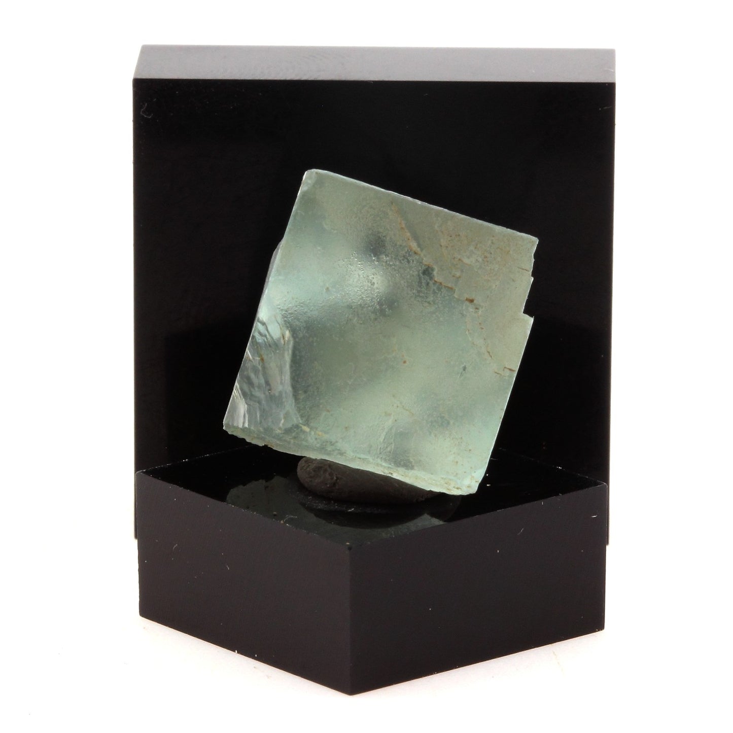 Fluorite verte. 46.6 carats. Massif des Aravis, Haute-Savoie, France