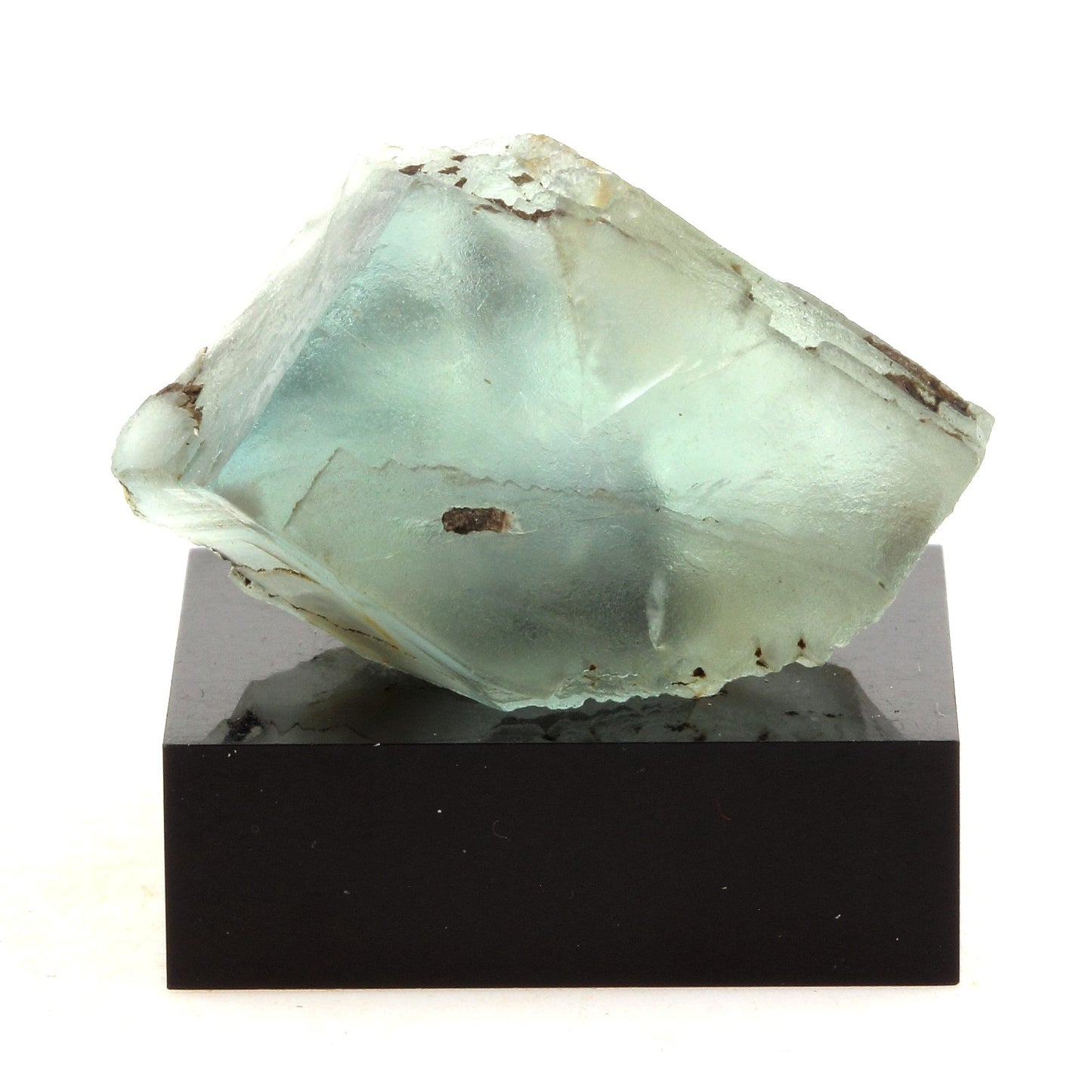 Fluorite verte. 105.8 carats. Massif des Aravis, Haute-Savoie, France