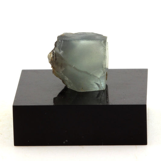 Fluorite verte. 17.1 carats. Massif des Aravis, Haute-Savoie, France