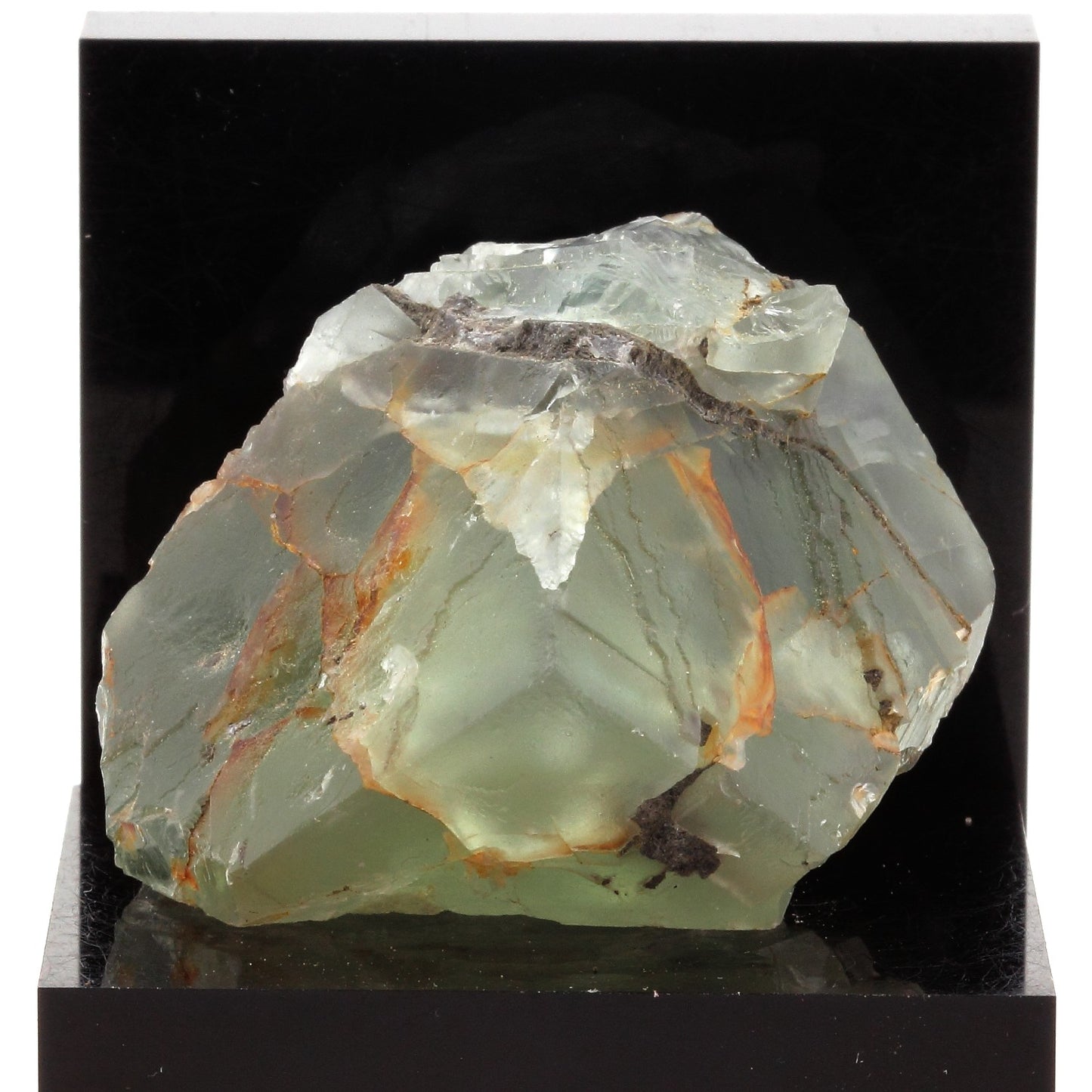 Fluorite verte. 462.9 carats. Massif des Aravis, Haute-Savoie, France