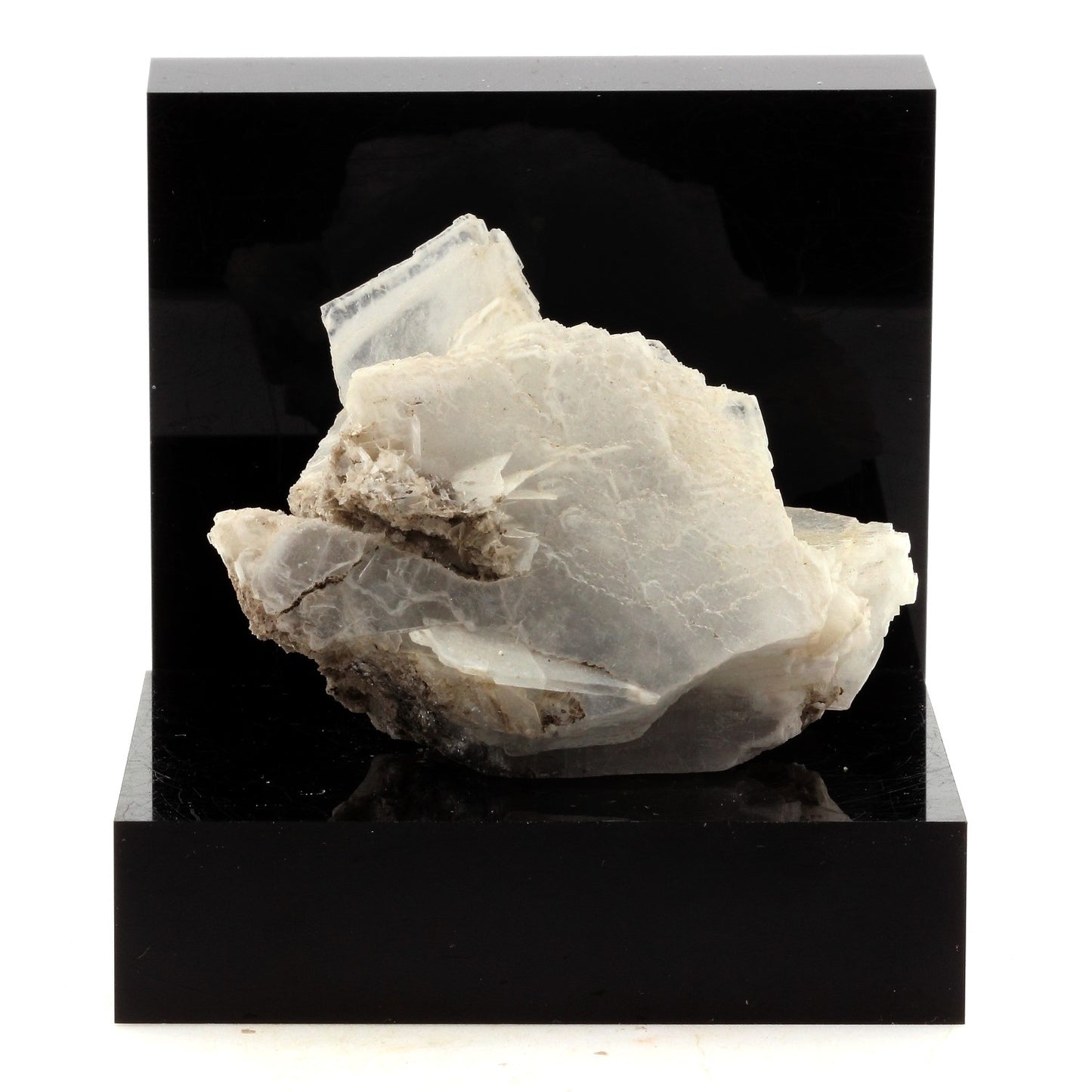 Baryte. 985.6 carats. Baryte occurrence, La Mure, Isère, France