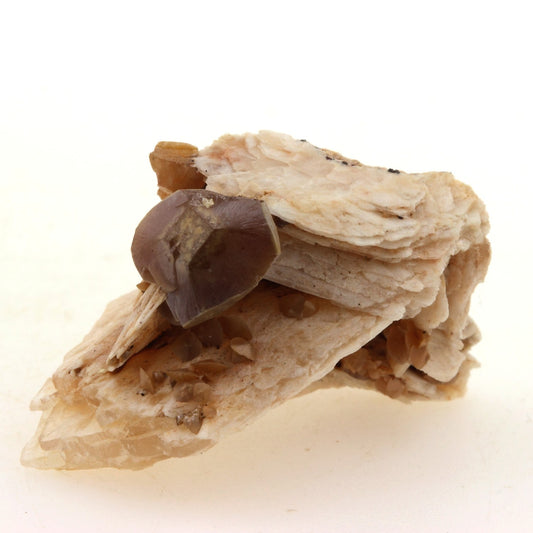 Wulfenite + Baryte. 71.3 carats. Lantignié, France