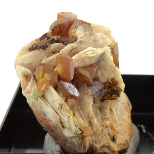 Wulfenite + Baryte. 218.5 carats. Lantignié, France