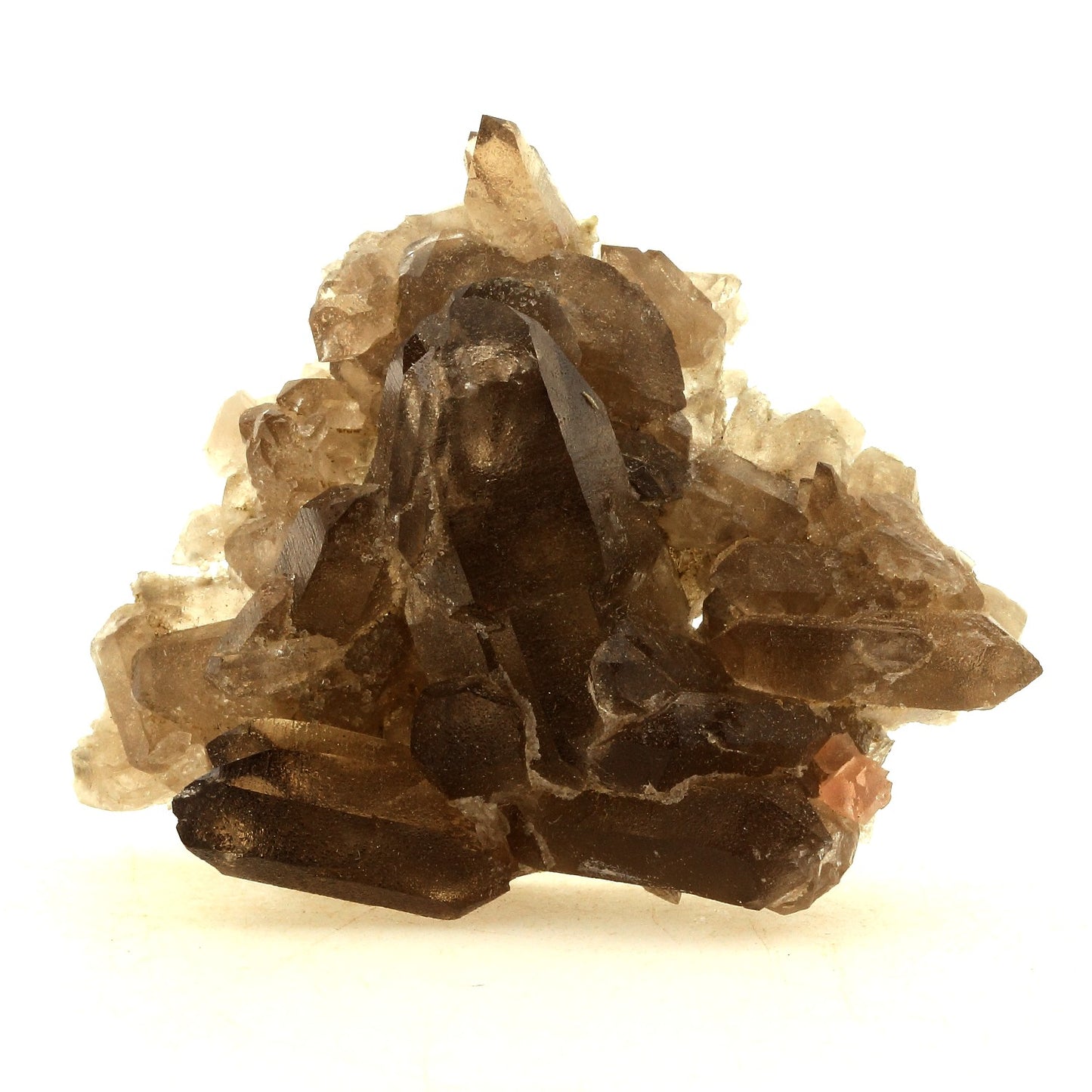 Fluorite rose + Quartz fumé. 296.7 carats. Massif du Mont-Blanc, France