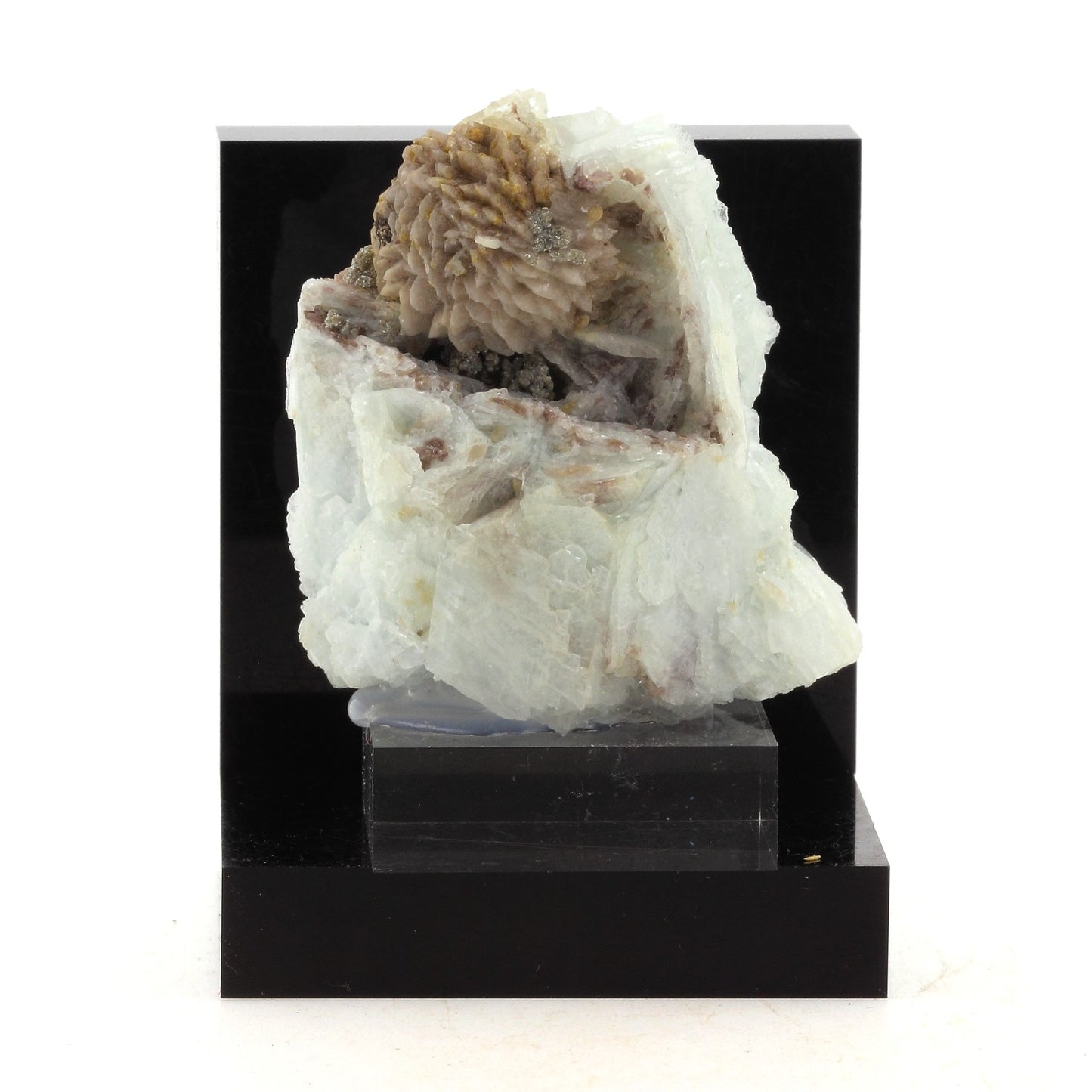 Stokesite + Albite. 388.8 carats. Urucum claim, Galiléia, Minas Gerais, Brésil