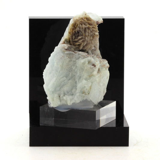 Stokesite + Albite. 388.8 carats. Urucum claim, Galiléia, Minas Gerais, Brésil