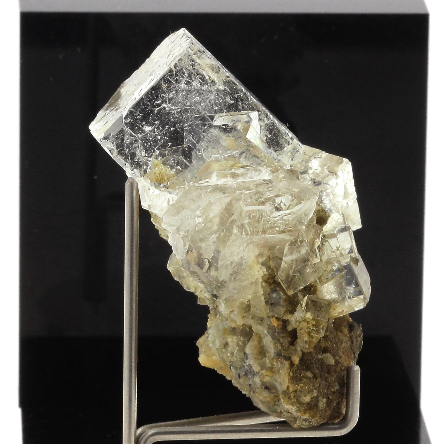 Fluorite. 213.1 carats. Nikolaevskiy Mine, Dal'negorsk, Russie