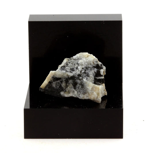 Mosandrite, 17.79 carats, Russie