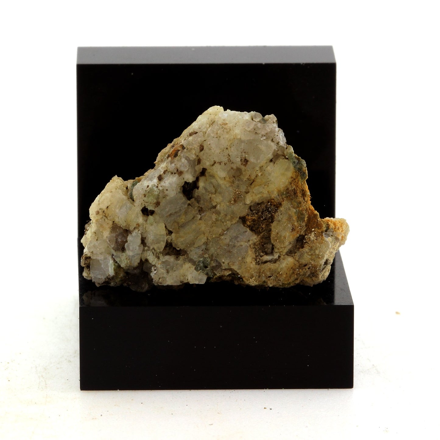 Jordisite. 28.79 carats. Grenville, Québec, Canada