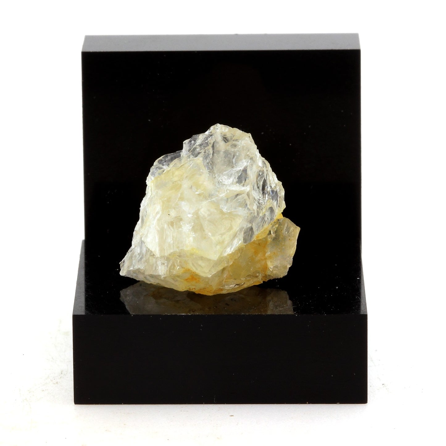 Feldspath. 20.68 carats. Ottawa, Ontario, Canada