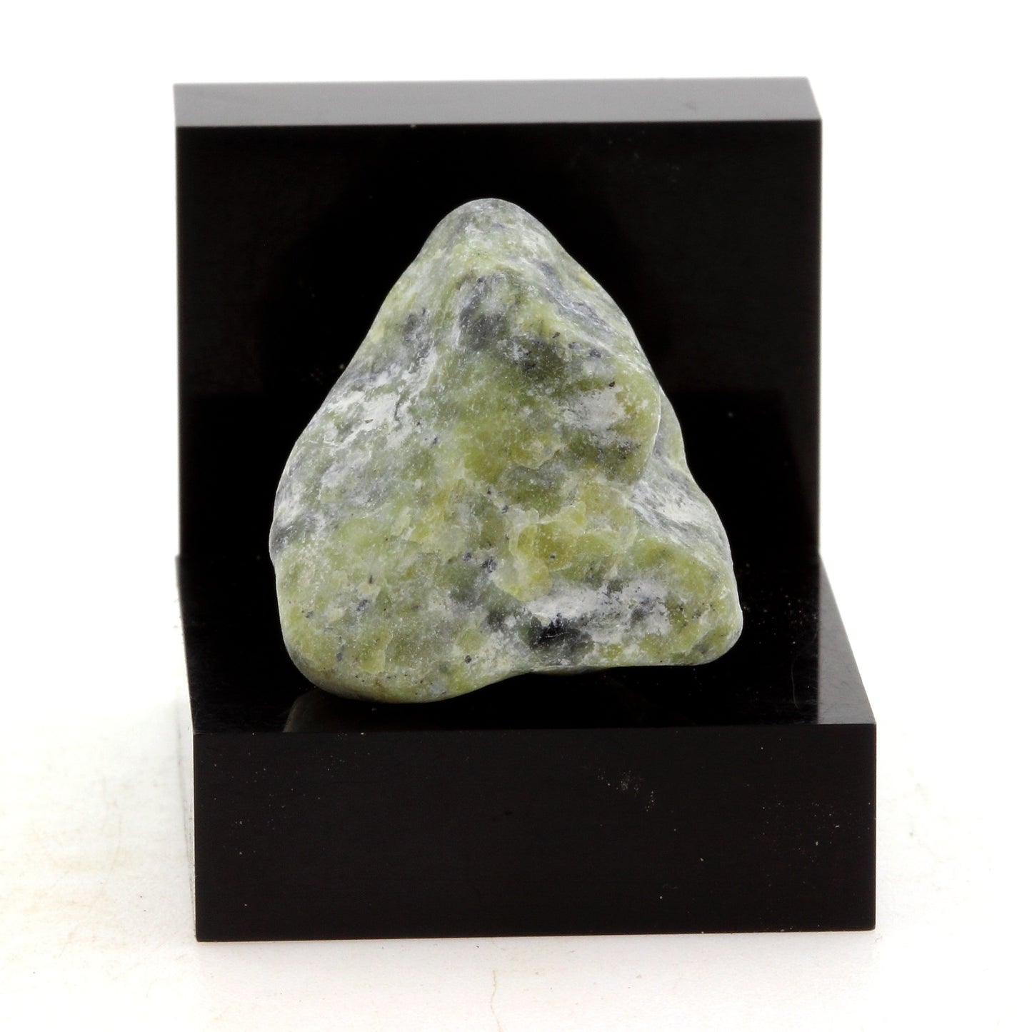 Calciphyre, 32.58 carats, Grenville, Québec, Canada