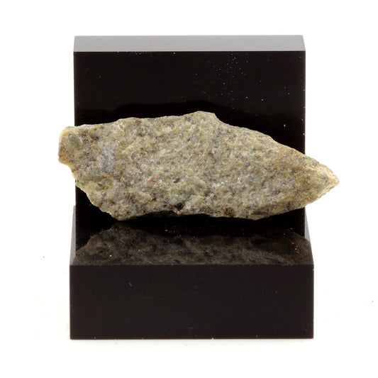 Drysdallite. 18.64 carats. Grenville, Québec, Canada