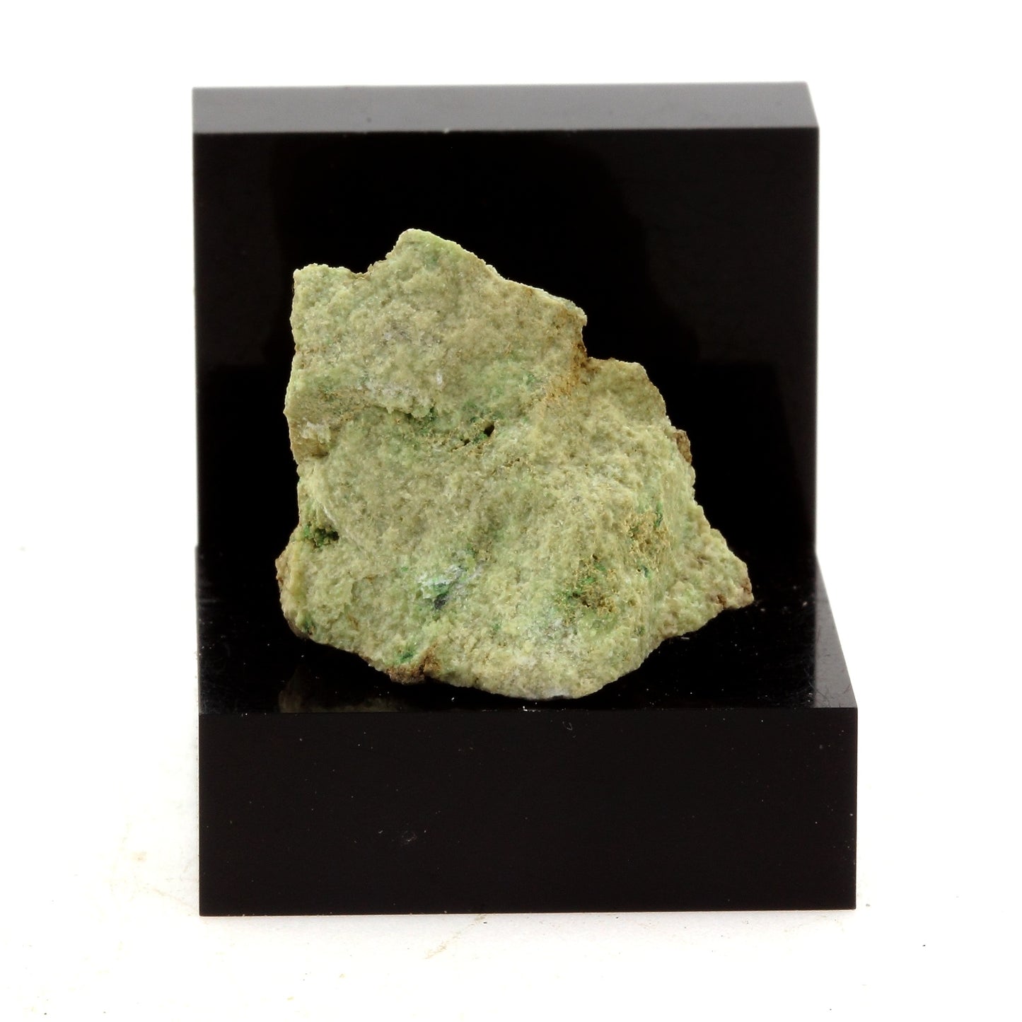 Genthite. 32.43 carats, Orford Nickel mine, Estrie, Québec, Canada