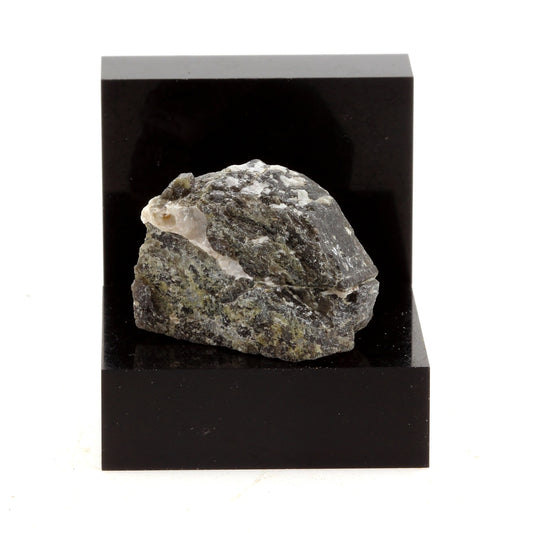 Dravite. 38.07 carats. Wilberforce, Ontario, Canada