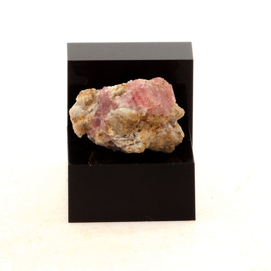 Fluorite rose. 14.69 carats. Massif du Mont-Blanc, France