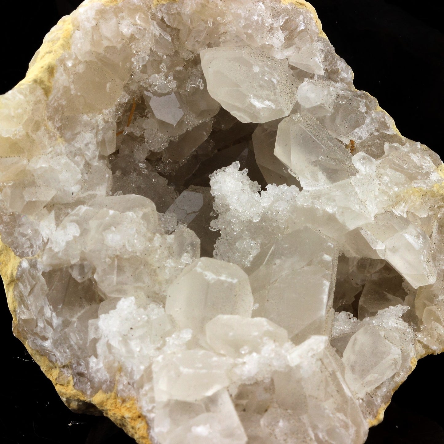 Celestine Blanche. 1737.0 carats. Tamerza, Tozeur Governorate, Tunisie