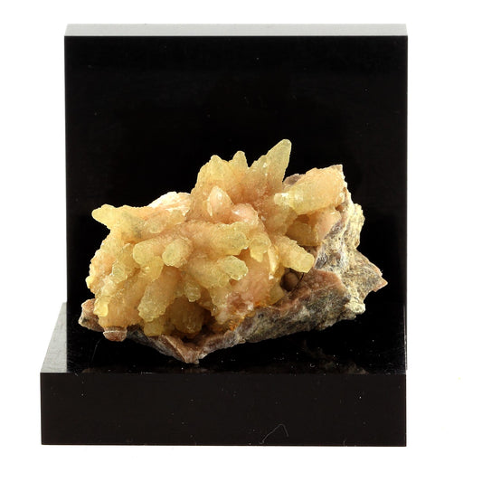 Calcite. 182.5 carats. Luzy, Nièvre, France