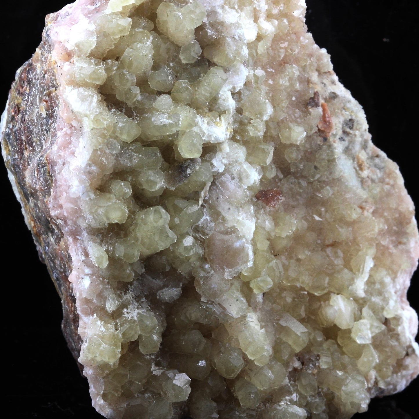 Calcite. 755.5 carats. Luzy, Nièvre, France