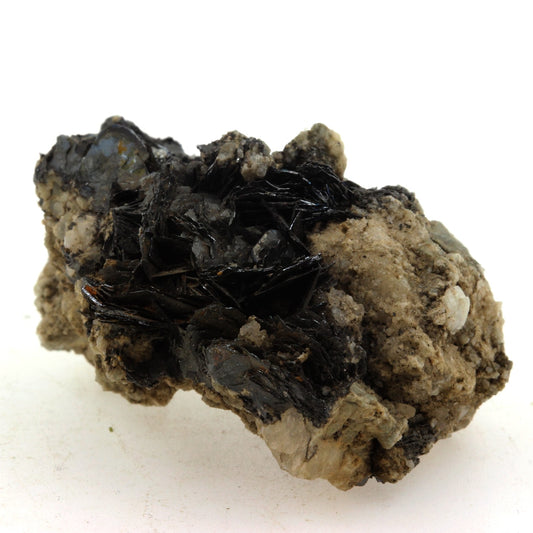 Hematite + Fluorite grise. 191.1 carats. Massif du Mont-Blanc, France