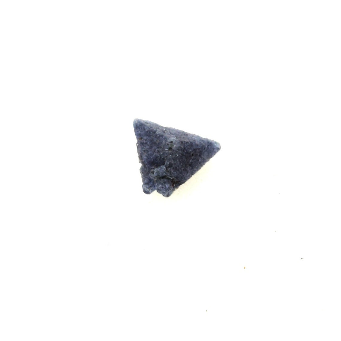 Bénitoïte. 0.135 carats. San Benito Co., California, USA