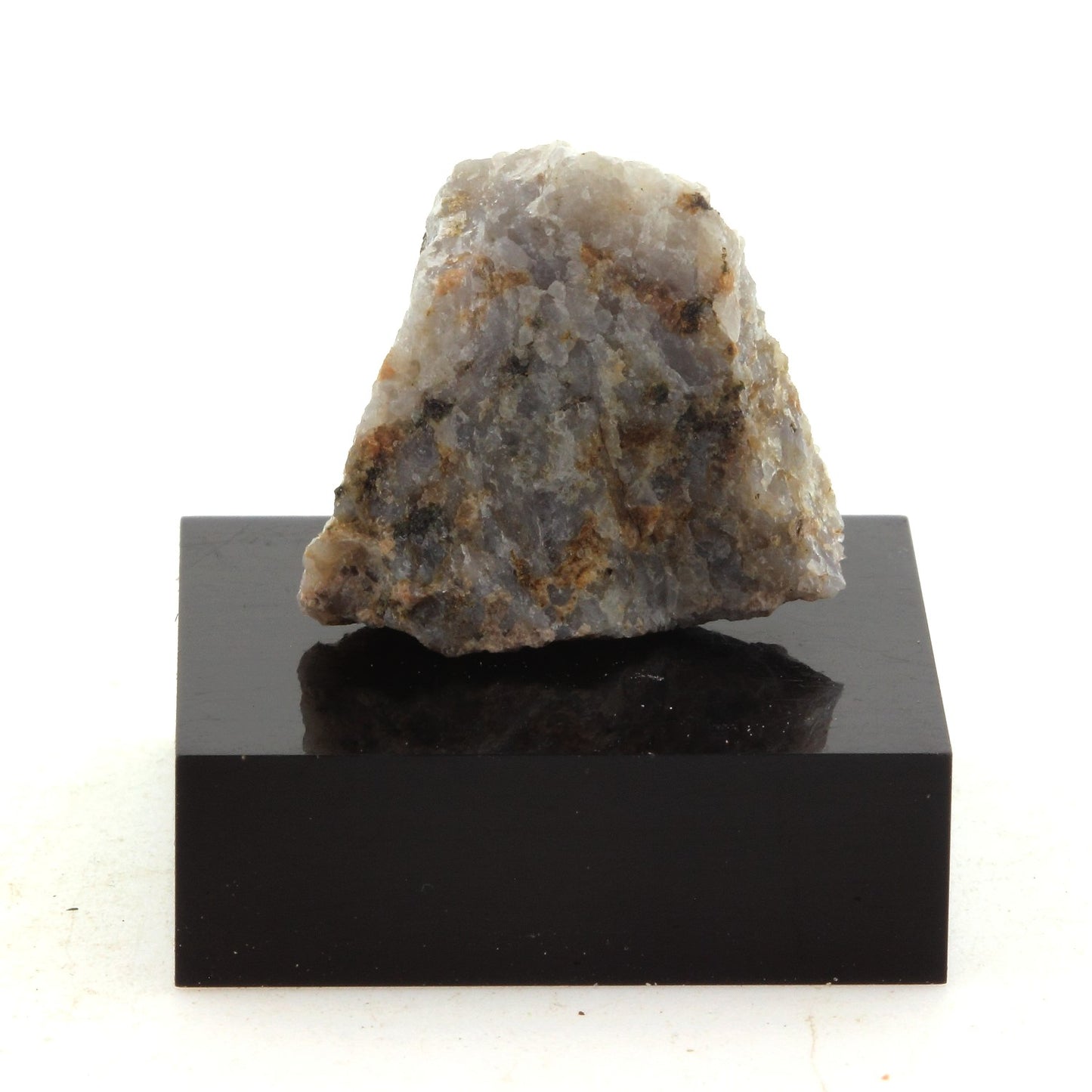 Blue Quartz. 28.8 carats. Ottawa, Canada