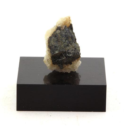 Uralite. 18.1 carats. Gatineau, Québec, Canada