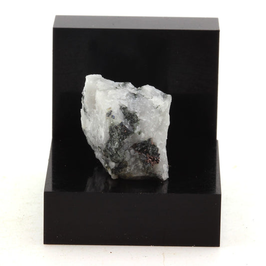 Vitusite. 20.5 carats. Groenland