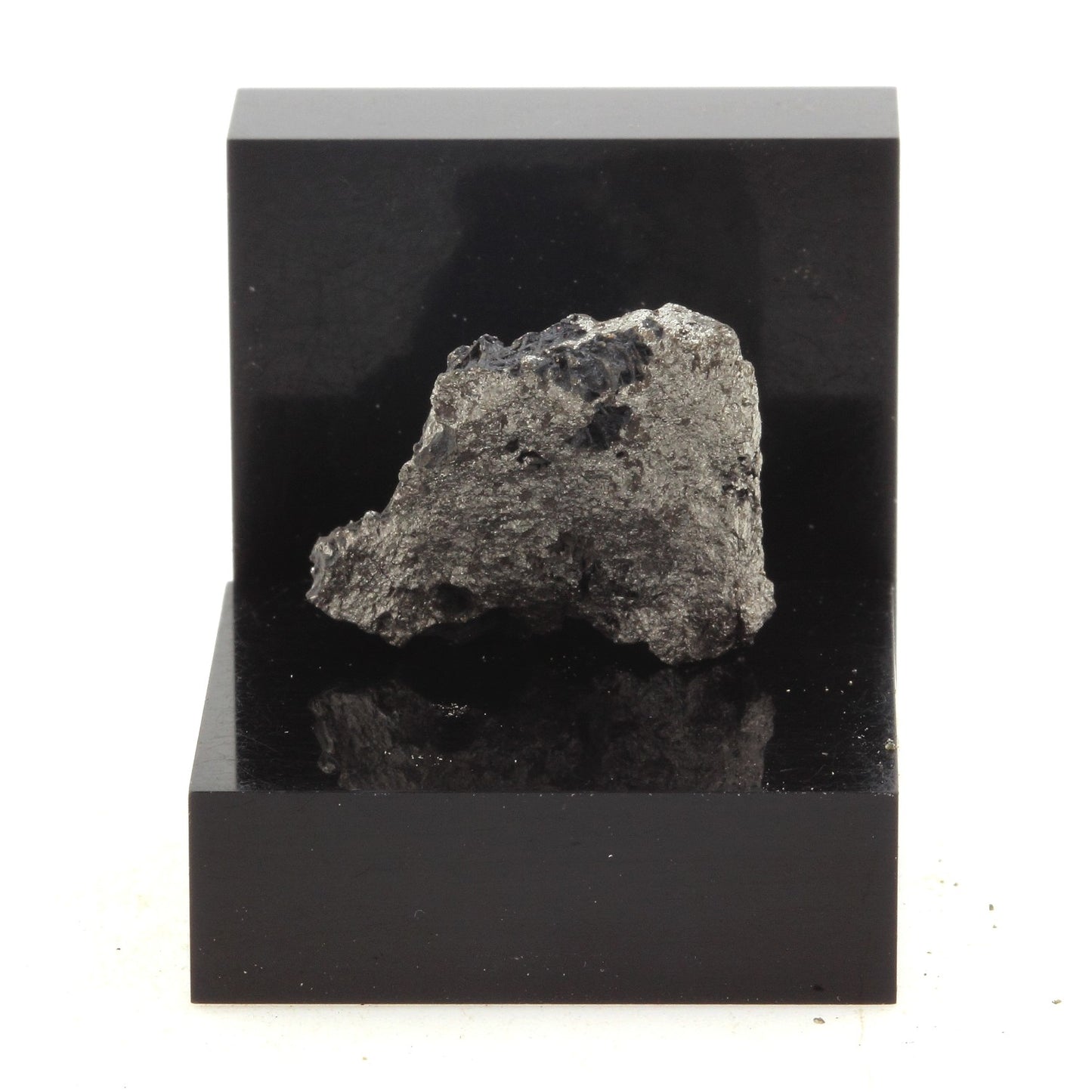 Pyrargyrite, 37.9 carats, Timmins, Ontario, Canada