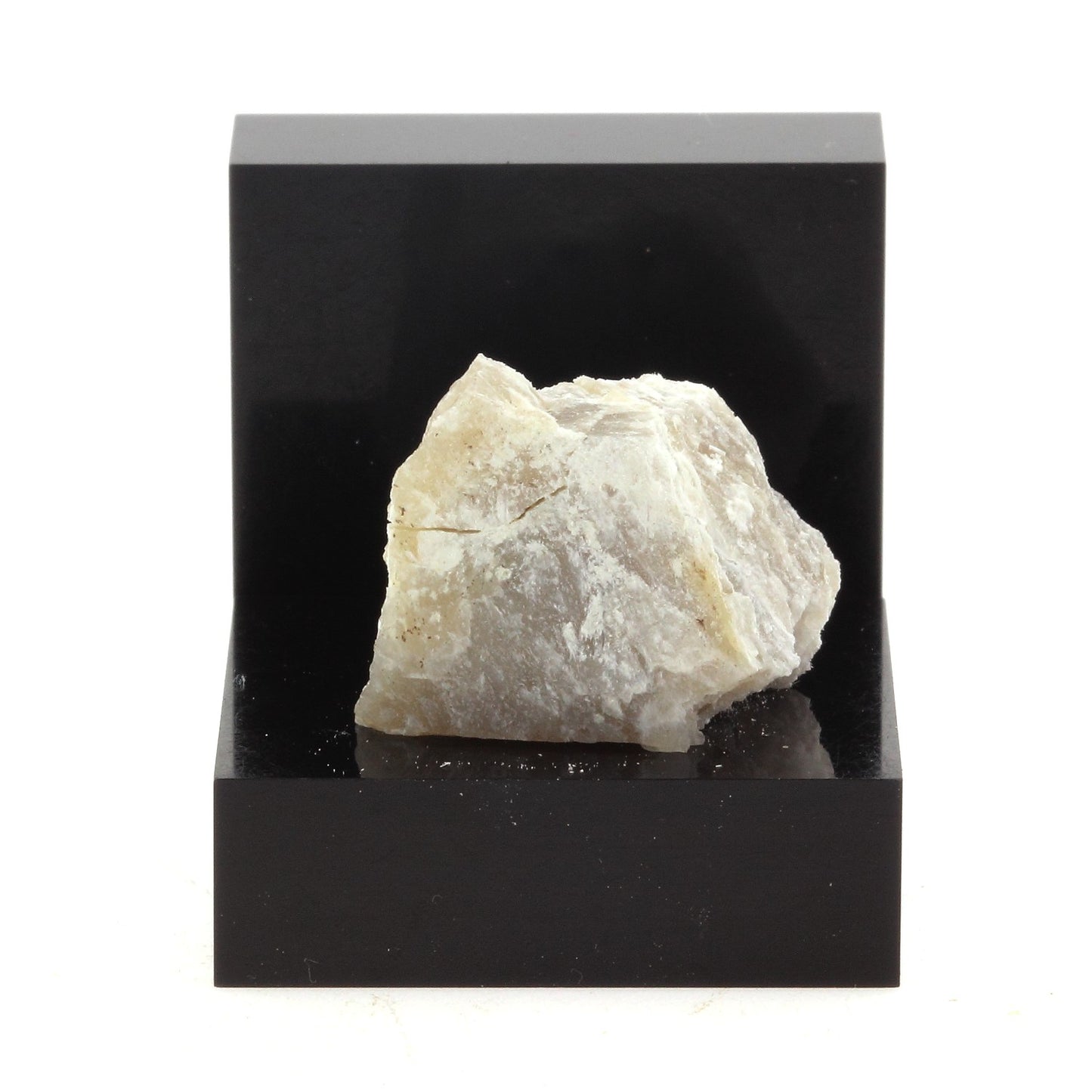 Tirodite. 34.3 carats. Gouverneur, New York, USA