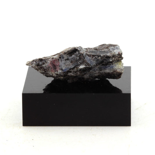 Kyanite Schist. 31.0 carats. North Bay, Ontario, Canada