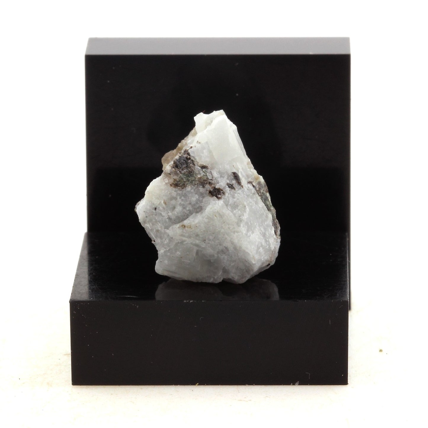 Fassaite. 21.4 carats. Wakefield, Québec, Canada