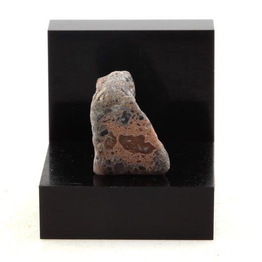 Granite. 16.3 carats. Italie