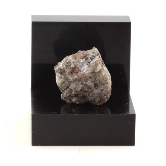 Amesite. 26.7 carats. Grenville, Québec, Canada