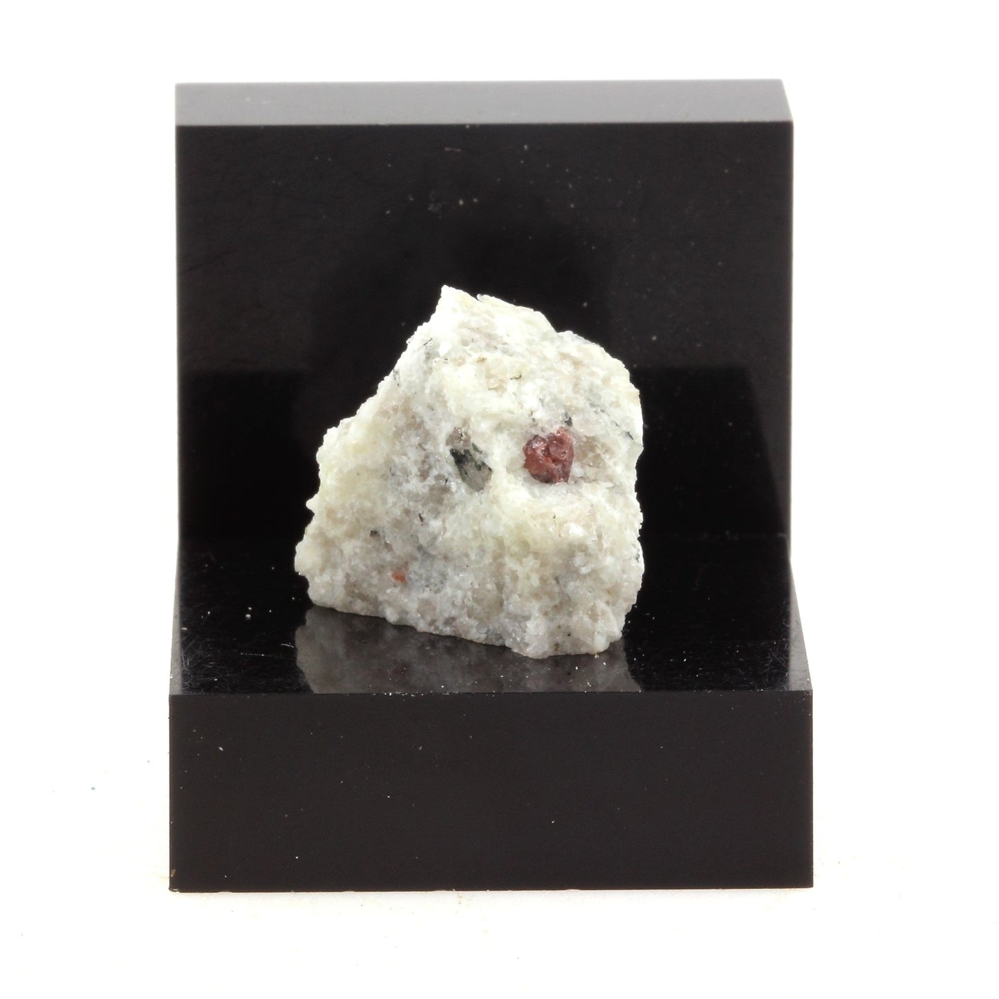 Grenat Schist, 20.8 carats, Willsboro, New York, USA