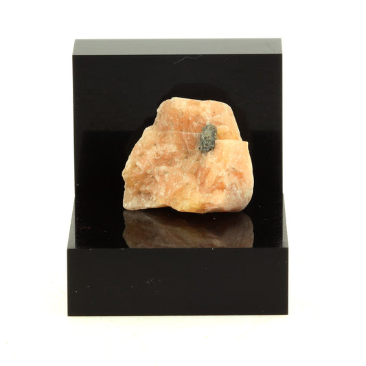 Calcite. 18.0 carats. Lanark, Ontario, Canada