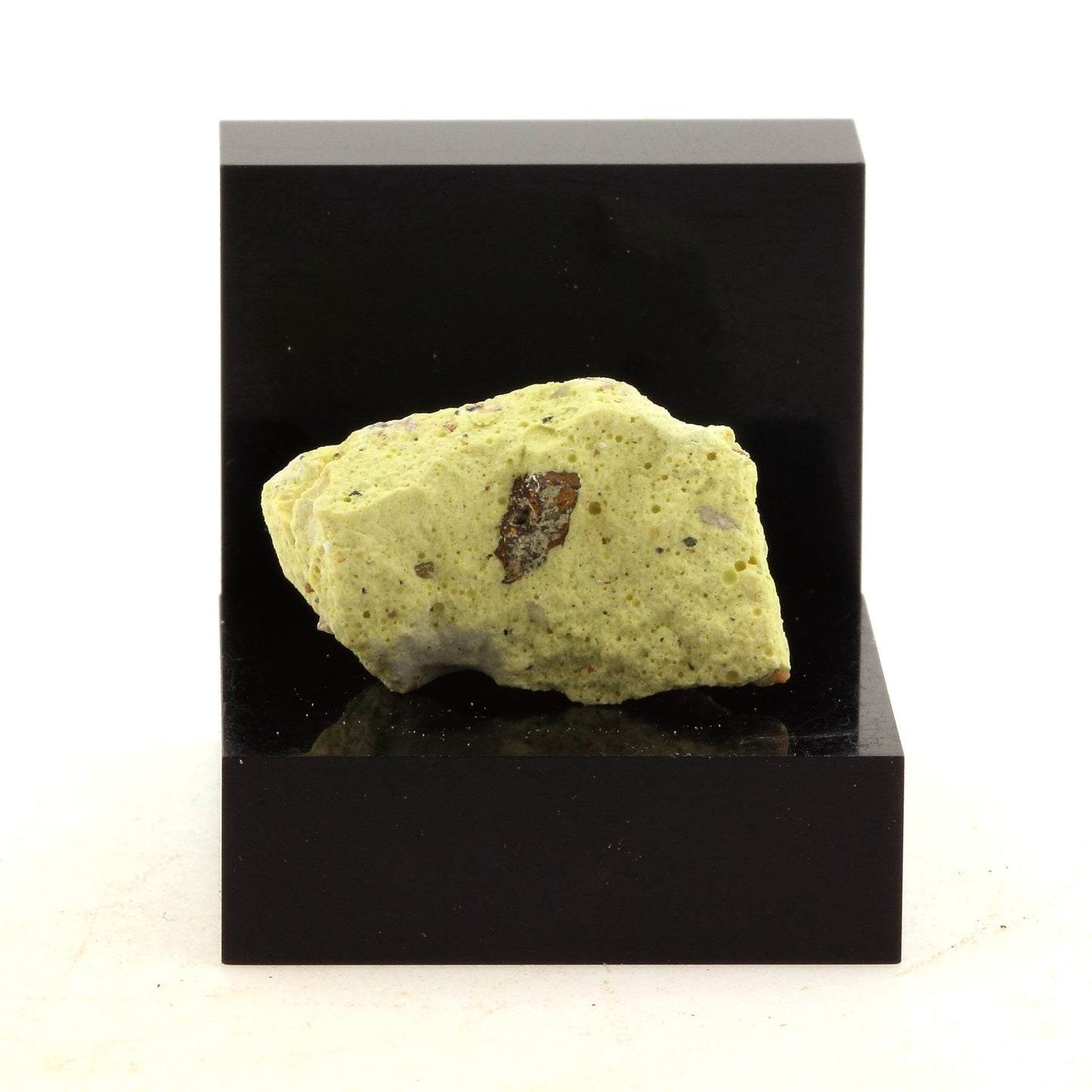 Calcrete, 11.9 carats, Estrie, Québec, Canada