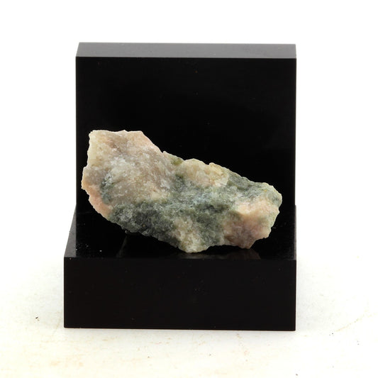 Marbre Calcite, 16.2 carats, Lanark, Ontario, Canada