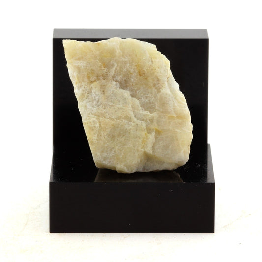 Antiperthite. 39.0 carats. Buckingham, Quebec, Canada