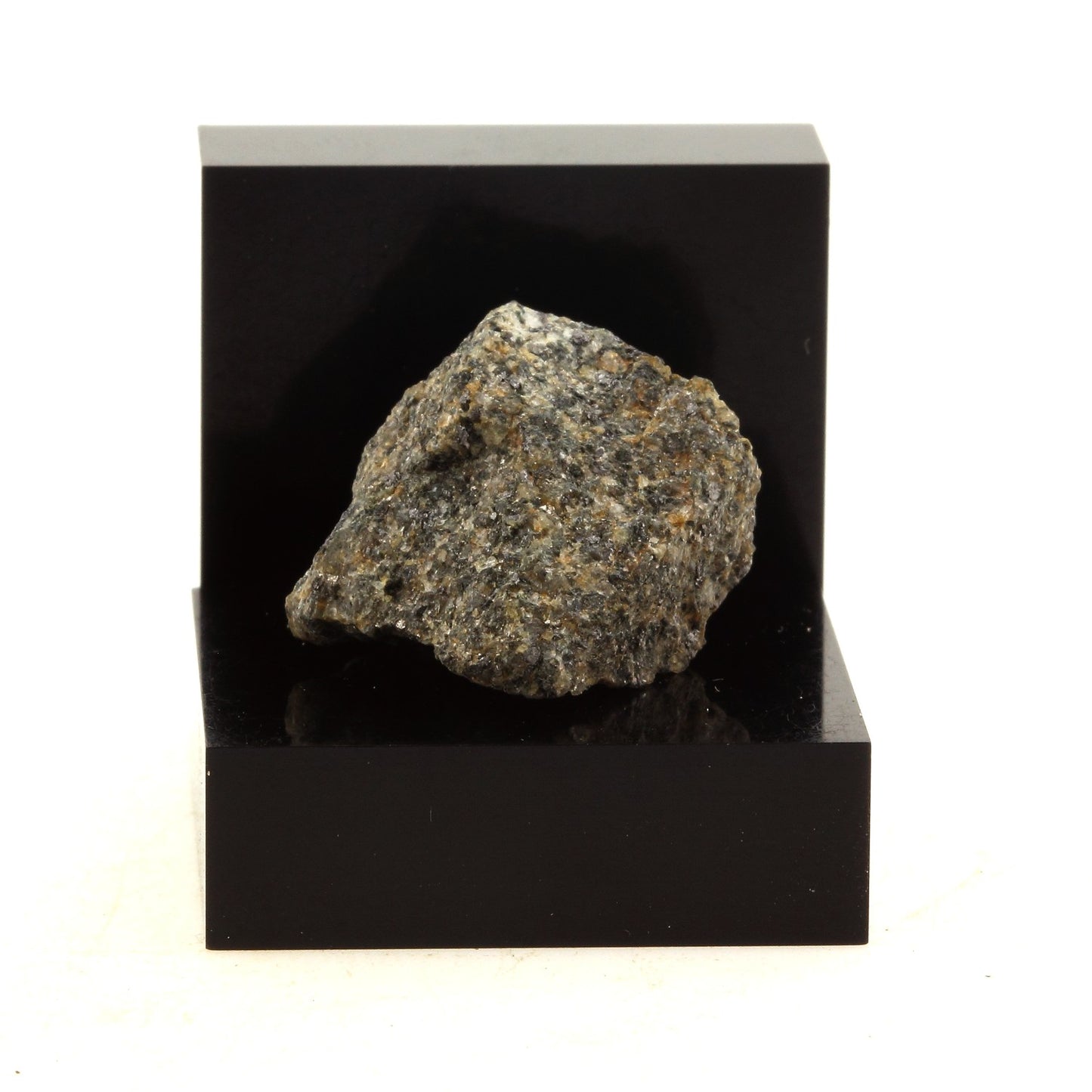 Wurtzite. 29.6 carats. Montauban, Québec, Canada