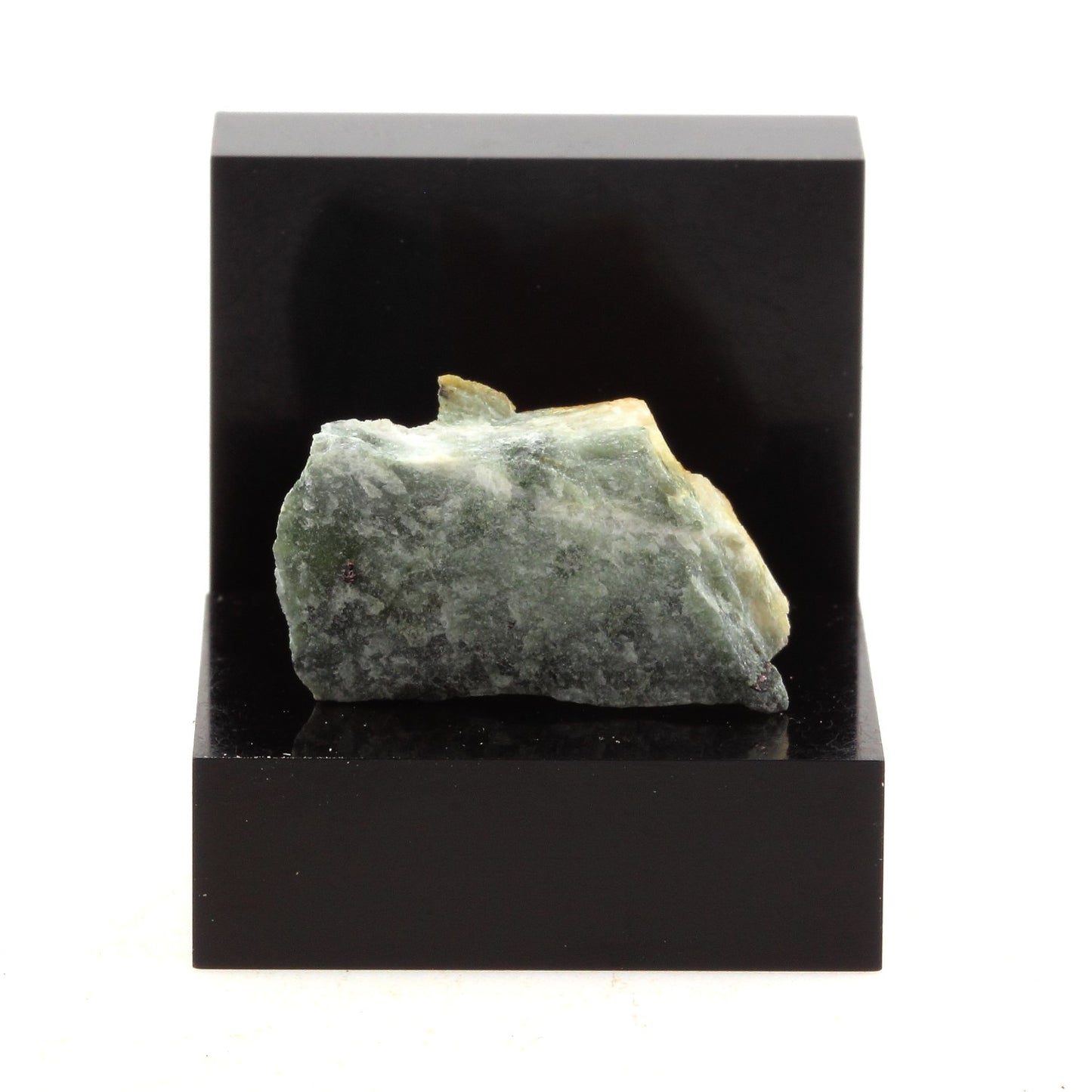 Bornite. 24.3 carats. Estrie, Québec, Canada