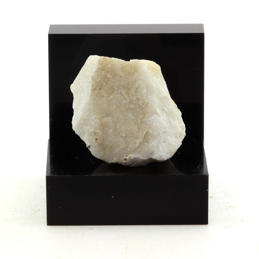 Giobertite, 44.1 carats, Grenville, Québec, Canada