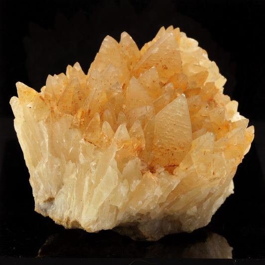 Calcite. 1435.0 carats. Condat-sur-Vézère, Dordogne, France