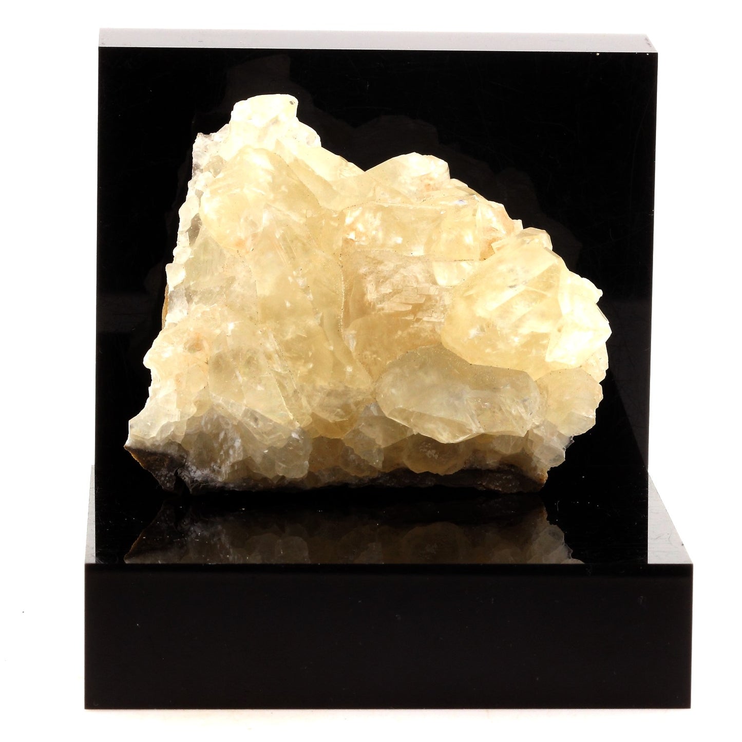 Calcite. 650.7 carats. Bagard, Gard, Occitanie, France