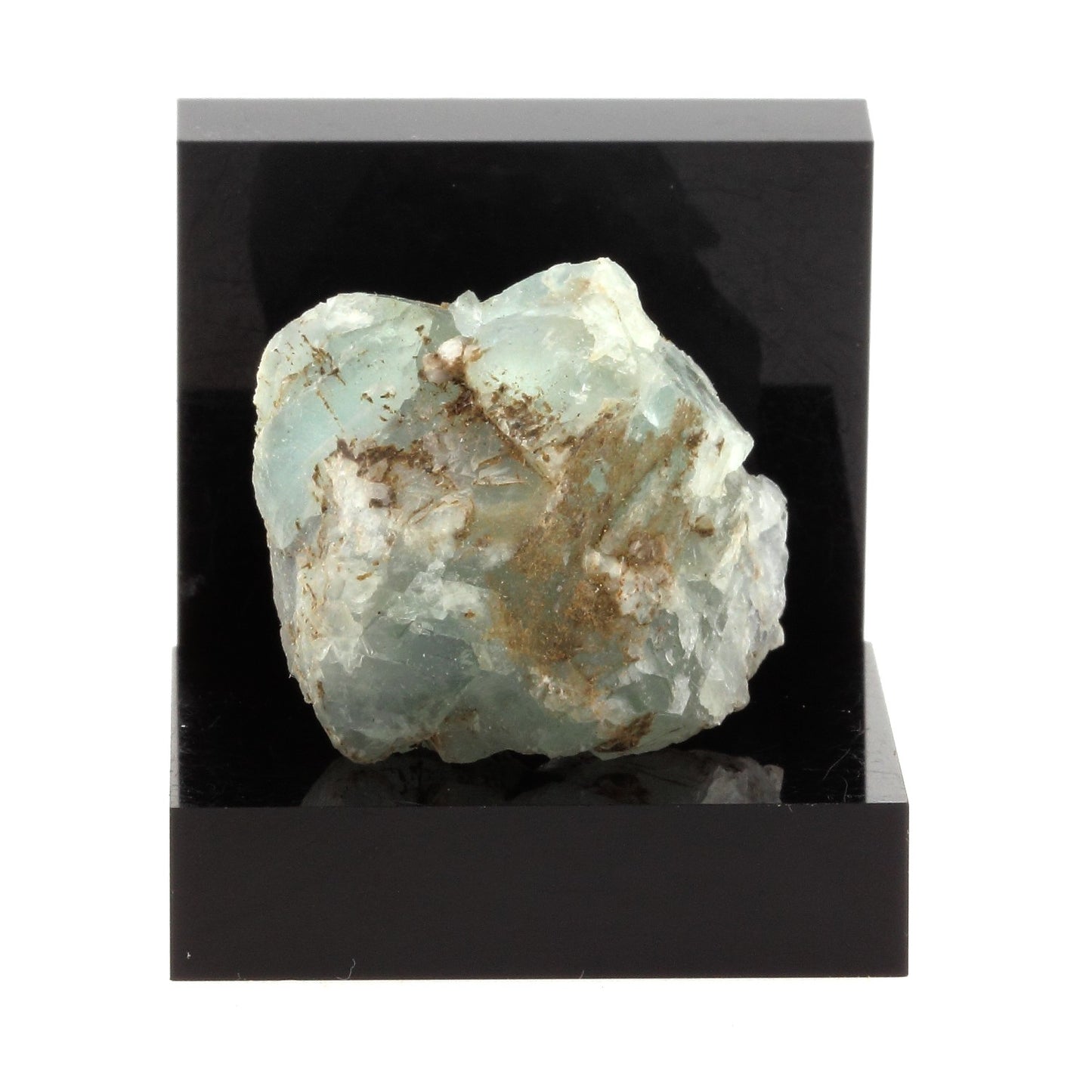 Fluorite verte. 116.4 carats. Massif des Aravis, Haute-Savoie, France