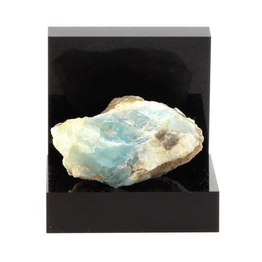 Fluorite verte. 100.9 carats. Massif des Aravis, Haute-Savoie, France