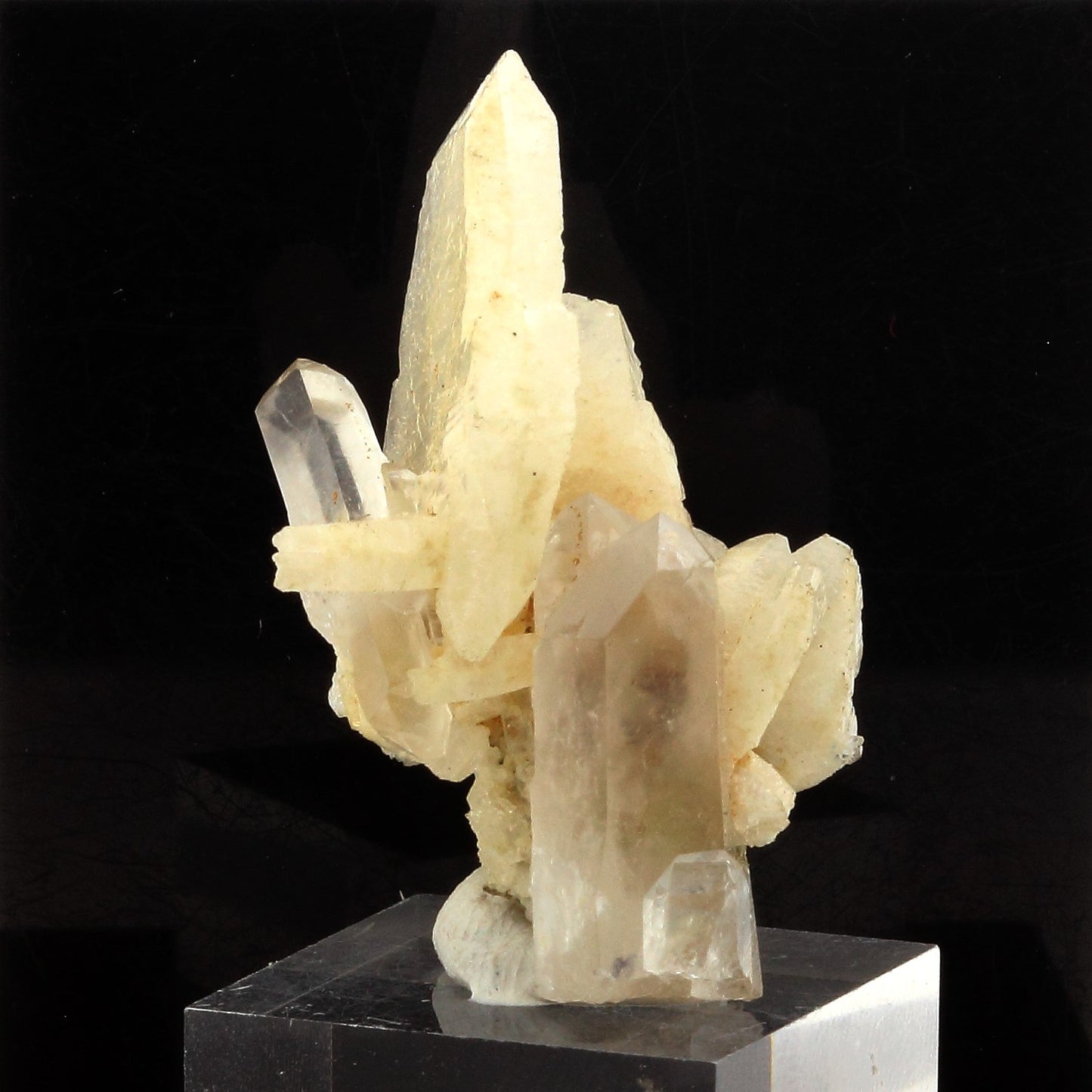 Quartz + Albite, 37.7 carats, Deux Alpes, Oisans, Isère, Auvergne-Rhône-Alpes, France